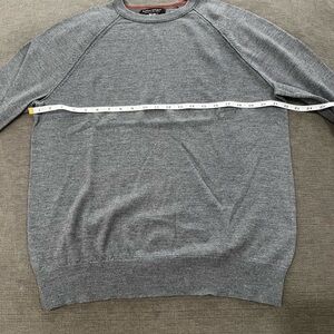Banana Republic Men's Crewneck Gray Sweater